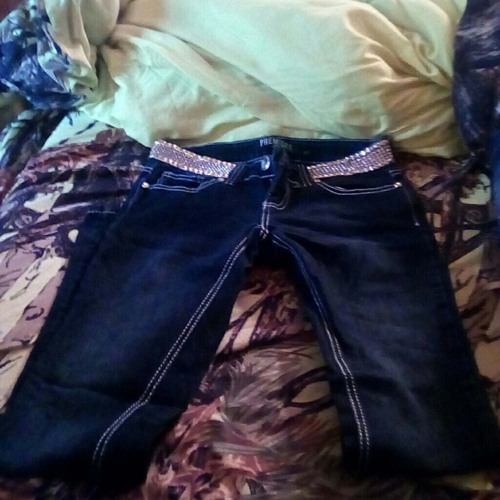 Dark skinny jeans